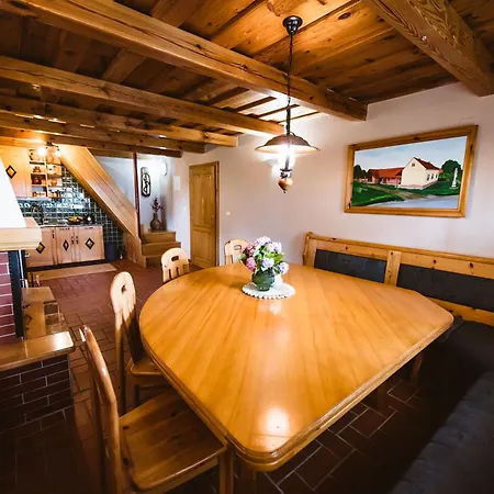 Pocitniska Hisa Car Casa de Férias *