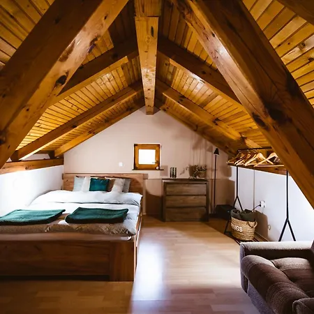 Casa vacanze Pocitniska Hisa Car *