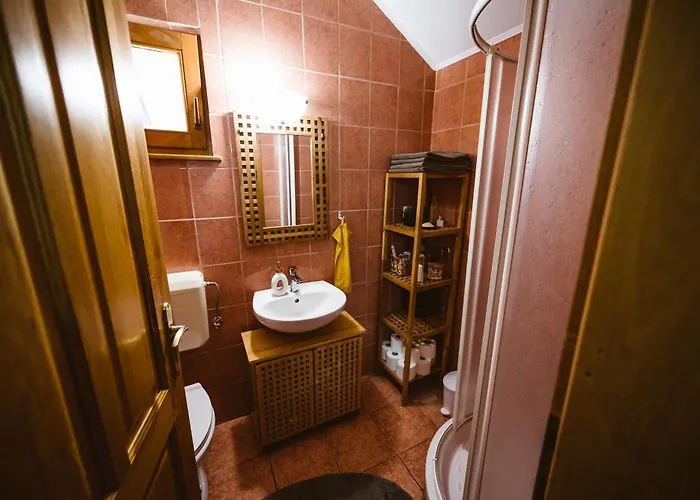 度假居 Pocitniska Hisa Car *