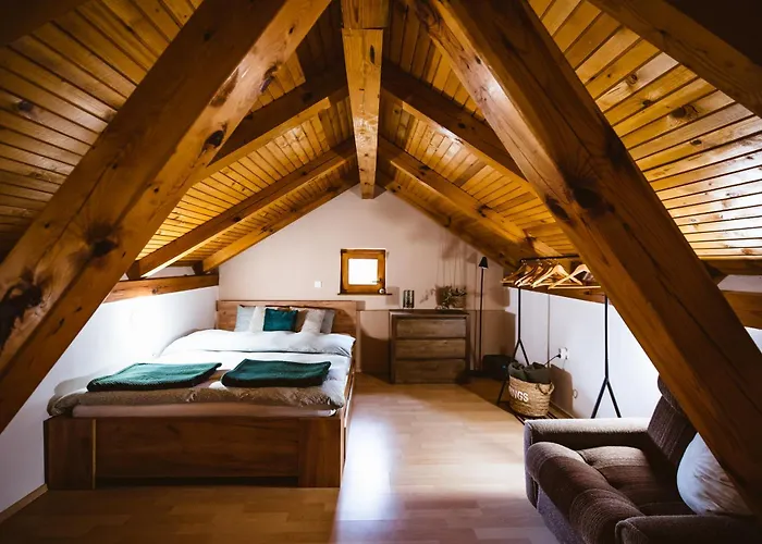 度假居 Pocitniska Hisa Car *